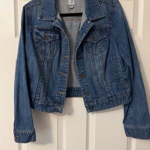 JCPenney Classic Medium Wash Denim Jacket Size Large